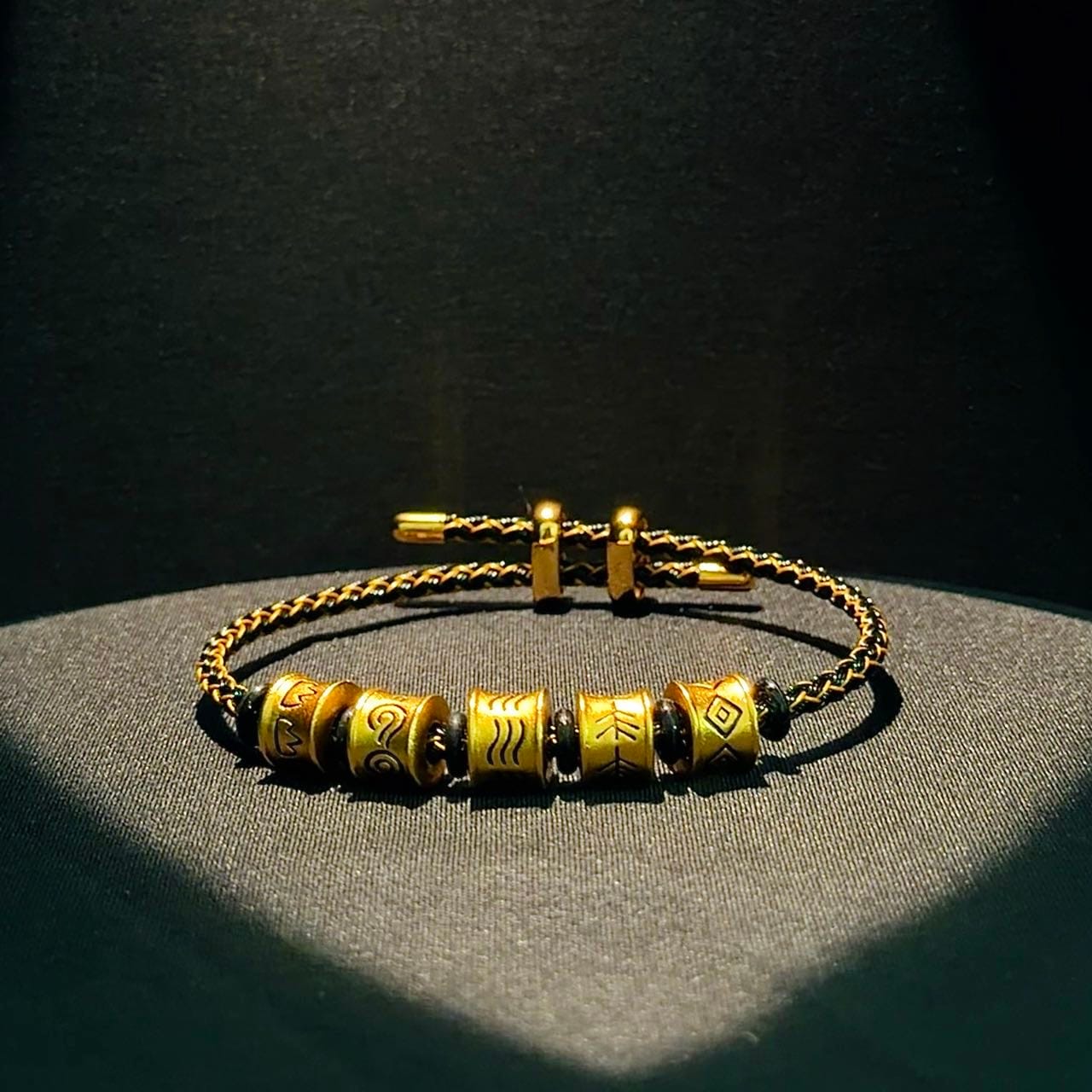 Energy protection bracelet for spiritual alignment