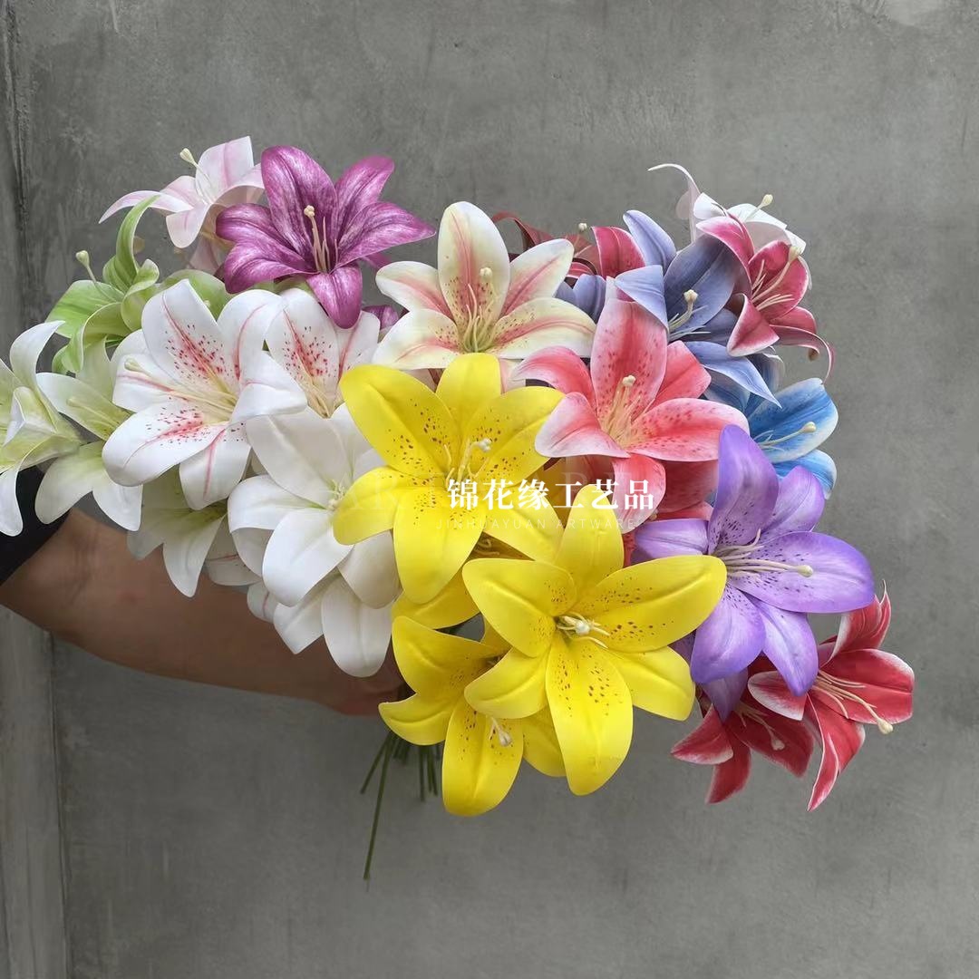 Curved-Petal Faux Lily Stem — image 3