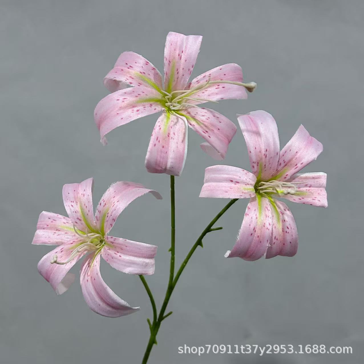 Outdoor 3D Faux Lily — image 4