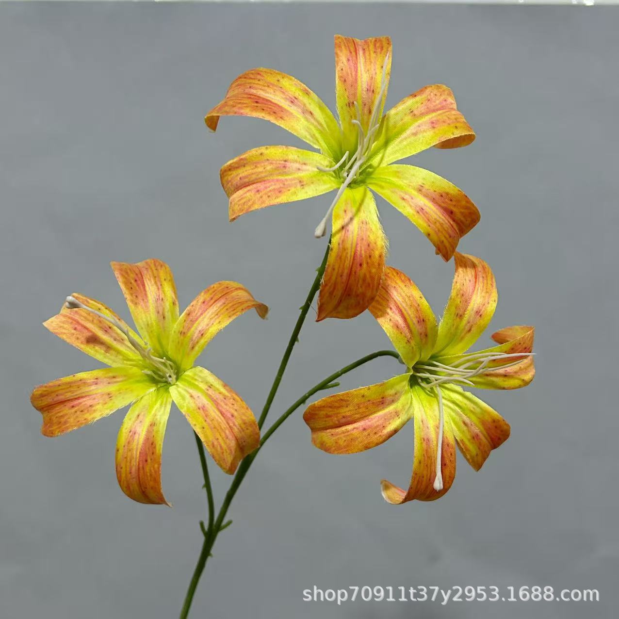 Outdoor 3D Faux Lily — image 5
